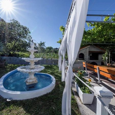 Apartments Mig - With Beautiful Garden Супетарська Драґа Екстер'єр фото