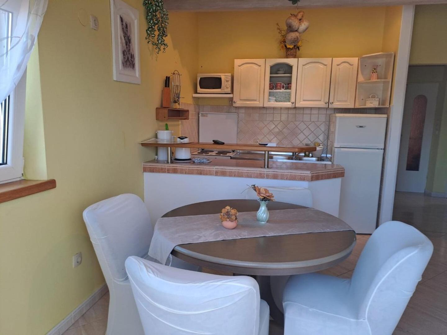 Apartments Mig - With Beautiful Garden Супетарська Драґа Екстер'єр фото