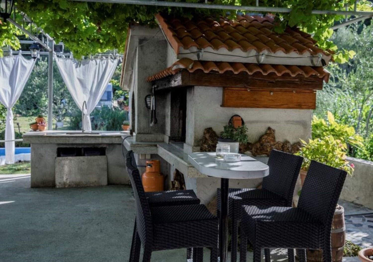 Apartments Mig - With Beautiful Garden Супетарська Драґа Екстер'єр фото